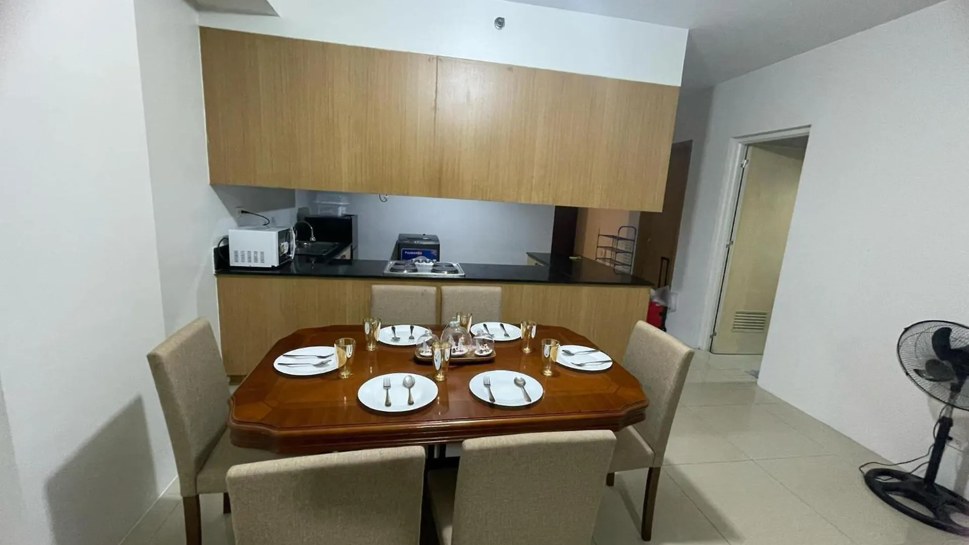4Kys Staycation Manila Apartment